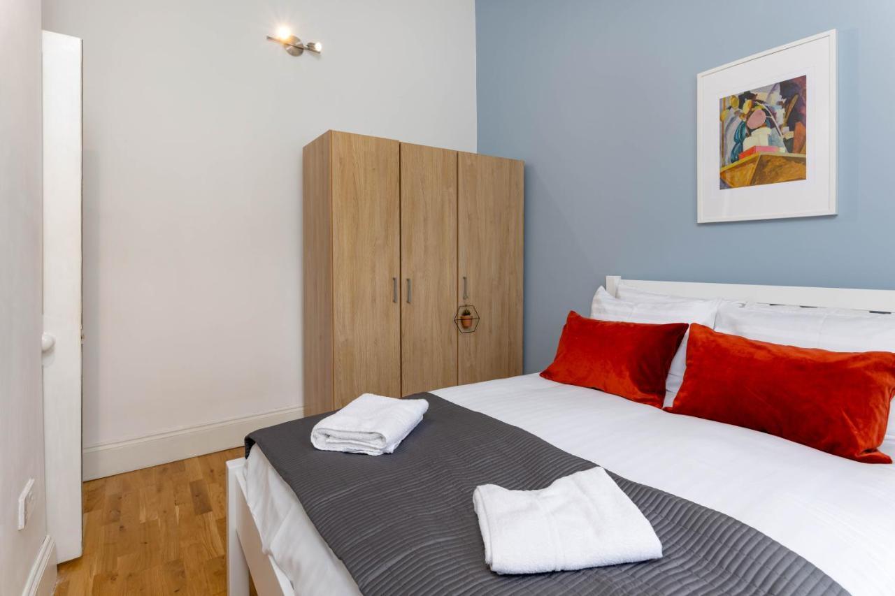 Air Host & Stay - Rockfield House - Sleeps 8 Liverpool Buitenkant foto