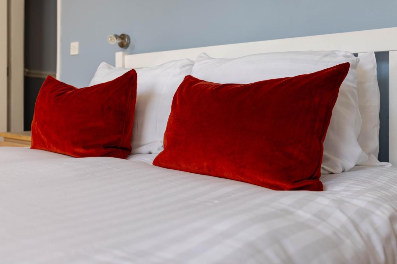 Air Host & Stay - Rockfield House - Sleeps 8 Liverpool Buitenkant foto